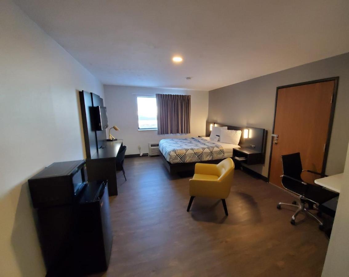Motel 6-Kewanee, Il Εξωτερικό φωτογραφία