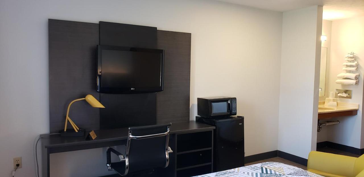 Motel 6-Kewanee, Il Εξωτερικό φωτογραφία